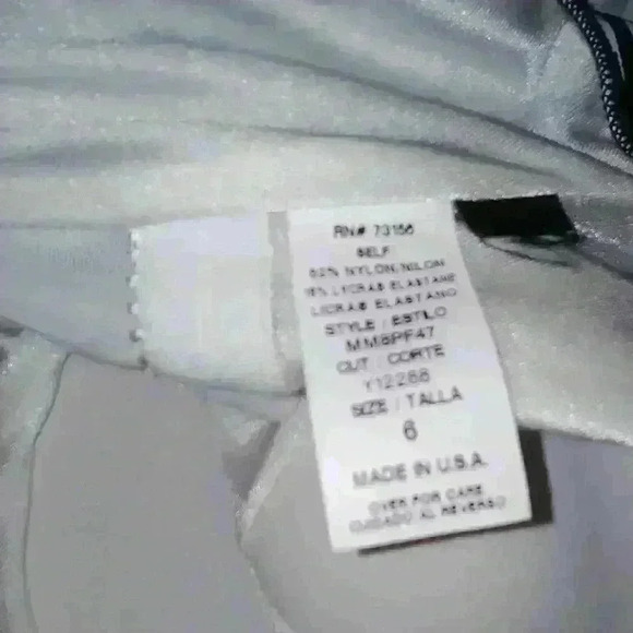 Swim wear skirt white black size 6 - Picture 3 of 3